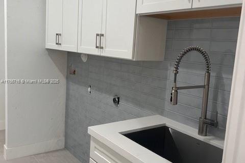 Casa en venta en Homestead, Florida, 5 dormitorios, 318.1 m2 № 1697926 - foto 11