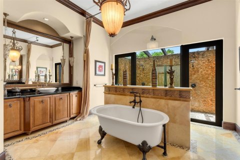 Villa ou maison à vendre à Miami, Floride: 5 chambres № 2085056 - photo 23