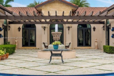 Villa ou maison à vendre à Miami, Floride: 5 chambres № 2085056 - photo 29