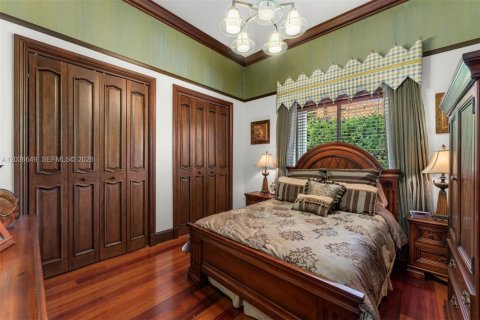Villa ou maison à vendre à Miami, Floride: 5 chambres № 2085056 - photo 18