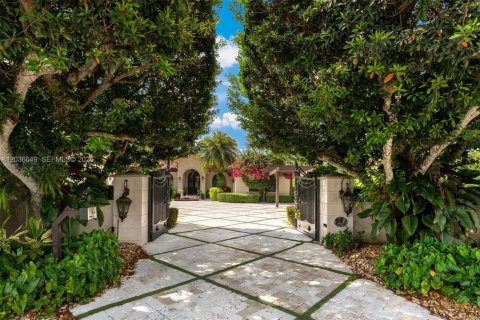 Villa ou maison à Miami, Floride 5 chambres № 2085056