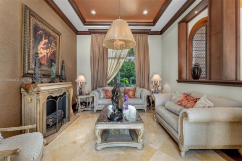 Villa ou maison à vendre à Miami, Floride: 5 chambres № 2085056 - photo 9