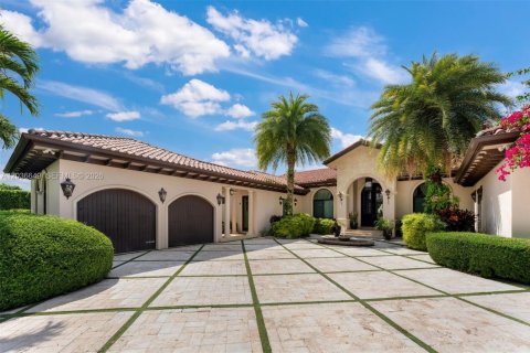 Villa ou maison à vendre à Miami, Floride: 5 chambres № 2085056 - photo 2