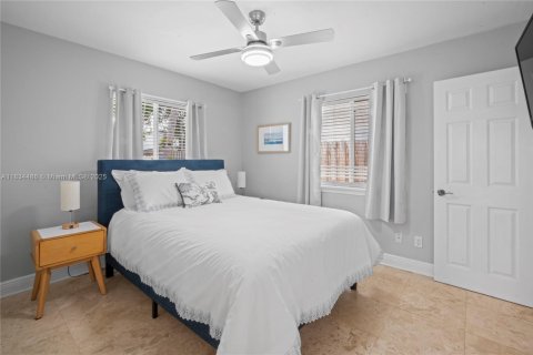 House in Fort Lauderdale, Florida 5 bedrooms, 284.56 sq.m. № 1836340 - photo 8