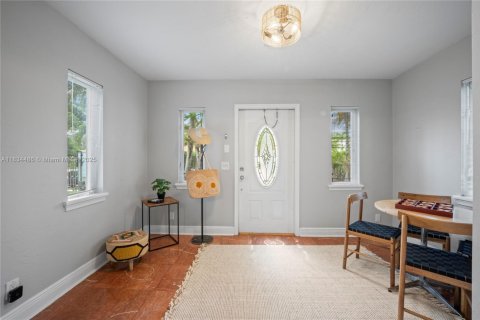 House in Fort Lauderdale, Florida 5 bedrooms, 284.56 sq.m. № 1836340 - photo 4