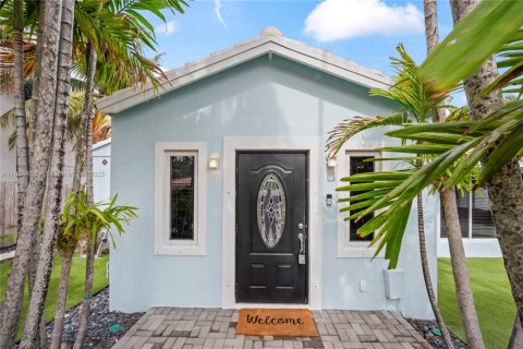 House in Fort Lauderdale, Florida 5 bedrooms, 284.56 sq.m. № 1836340 - photo 22