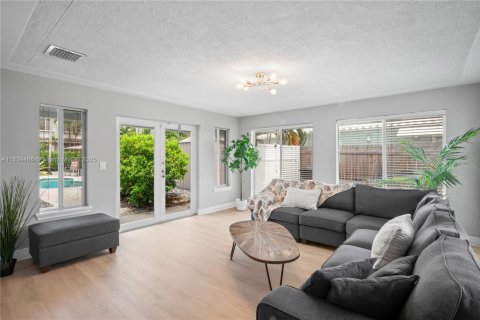 House in Fort Lauderdale, Florida 5 bedrooms, 284.56 sq.m. № 1836340 - photo 30