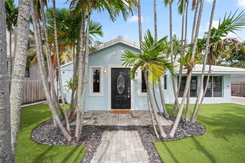 House in Fort Lauderdale, Florida 5 bedrooms, 284.56 sq.m. № 1836340 - photo 1