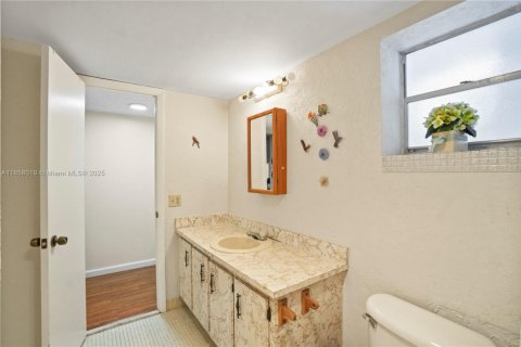 Condo in Margate, Florida, 1 bedroom  № 1882445 - photo 15