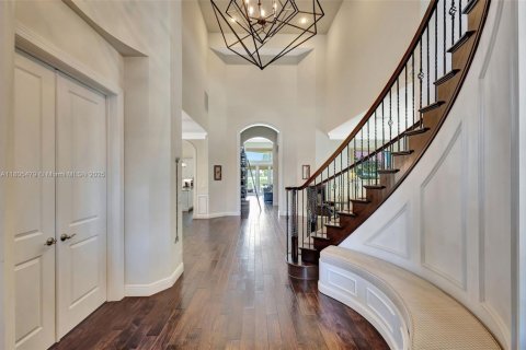 Casa en venta en Palm Beach Gardens, Florida, 5 dormitorios, 430.69 m2 № 1746265 - foto 2
