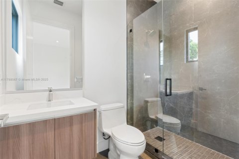 Villa ou maison à vendre à Miami, Floride: 3 chambres, 208.75 m2 № 1645181 - photo 21