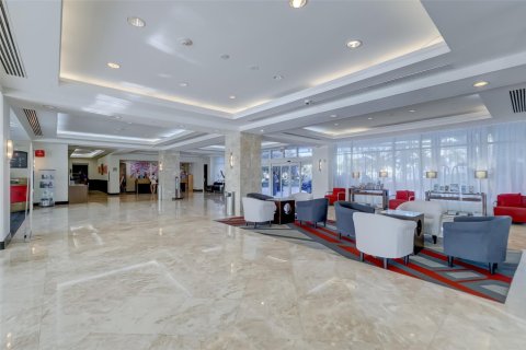 Hotel in Fort Lauderdale, Florida 1 bedroom, 31.68 sq.m. № 1222396 - photo 1