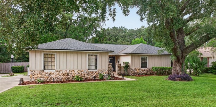 Villa ou maison à Ocala, Floride 3 chambres, 173.63 m2 № 2321765