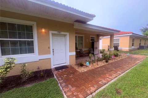 Villa ou maison à Kissimmee, Floride 2 chambres, 85.75 m2 № 2298140
