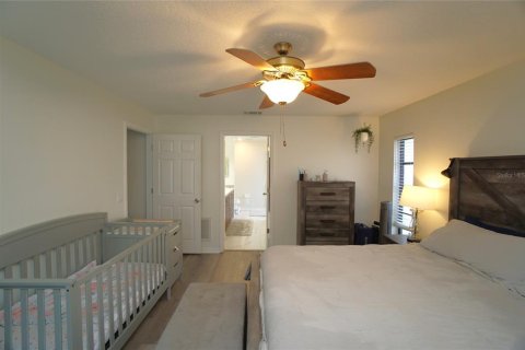 House in Seffner, Florida 4 bedrooms, 208.84 sq.m. № 1918090 - photo 22
