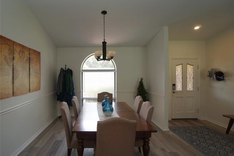 House in Seffner, Florida 4 bedrooms, 208.84 sq.m. № 1918090 - photo 13
