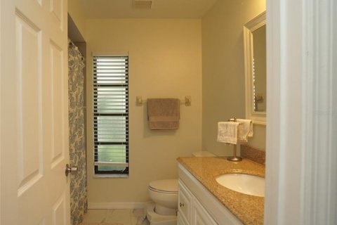 House in Seffner, Florida 4 bedrooms, 208.84 sq.m. № 1918090 - photo 16