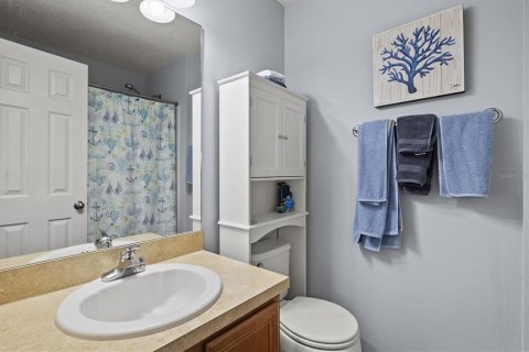Townhouse in Lakewood Ranch, Florida 2 bedrooms, 117.06 sq.m. № 1569654 - photo 18