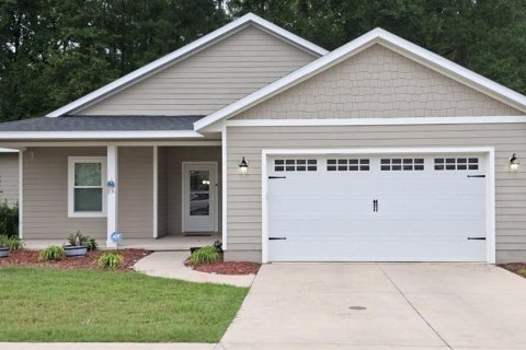 House in High Springs, Florida 3 bedrooms, 135.08 sq.m. № 2230044