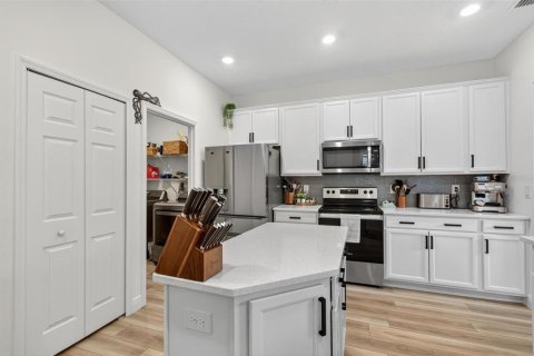 Villa ou maison à vendre à Palm Coast, Floride: 4 chambres, 200.95 m2 № 2135489 - photo 4