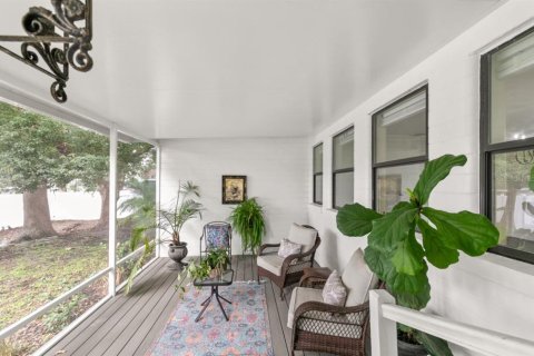 House in Mount Dora, Florida 3 bedrooms, 171.87 sq.m. № 1876501 - photo 20