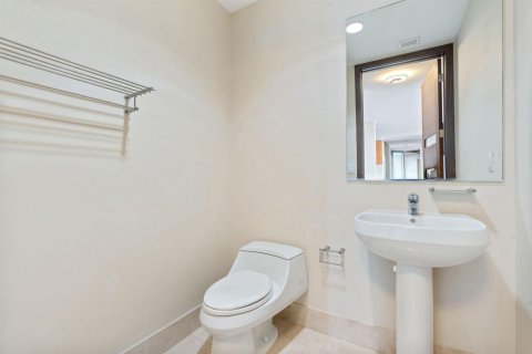 Condo in Sunny Isles Beach, Florida, 3 bedrooms № 2169677 - photo 16