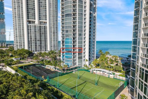 Condo in Sunny Isles Beach, Florida, 3 bedrooms № 2169677 - photo 9