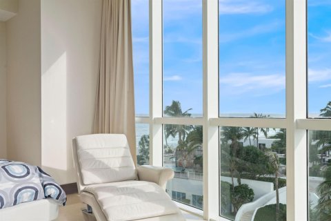 Condo in Sunny Isles Beach, Florida, 3 bedrooms № 2169677 - photo 20