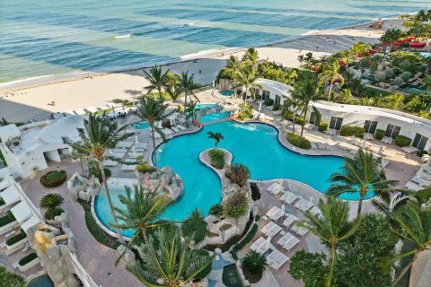Condo in Sunny Isles Beach, Florida, 3 bedrooms № 2169677 - photo 12