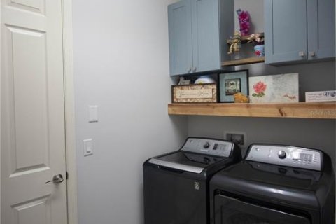 Villa ou maison à vendre à Land O' Lakes, Floride: 4 chambres, 293.85 m2 № 2201677 - photo 29