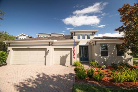 House in Land O' Lakes, Florida 4 bedrooms, 293.85 sq.m. № 2201677
