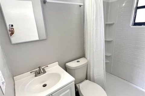 Apartamento en alquiler en Saint Petersburg, Florida, 2 dormitorios, 57.6 m2 № 1916765 - foto 17
