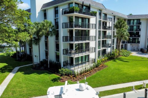 Condo in Fort Lauderdale, Florida, 1 bedroom № 2083226 - photo 16