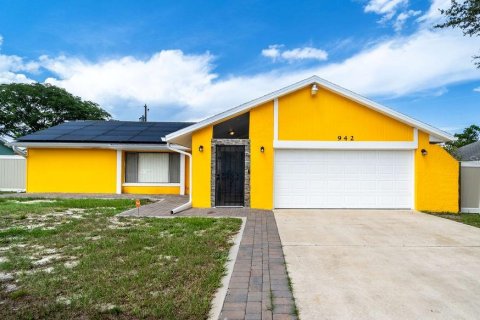 House in Deltona, Florida 3 bedrooms, 114.27 sq.m. № 1819404 - photo 1
