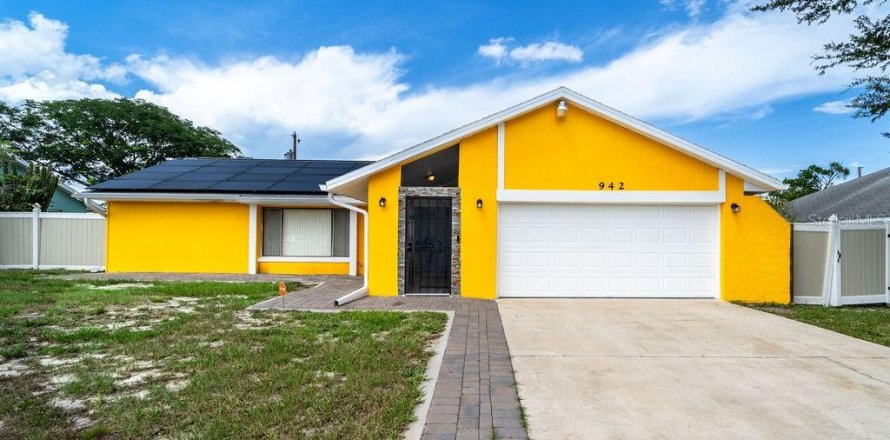 House in Deltona, Florida 3 bedrooms, 114.27 sq.m. № 1819404