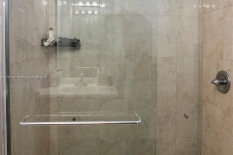 Купить коммерческую недвижимость в Холливуд, Флорида 291.53м2, № 1788350 - фото 20