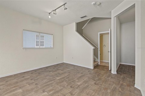 Casa en venta en Tampa, Florida, 4 dormitorios, 160.16 m2 № 2385908 - foto 25