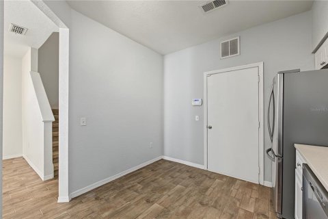 Casa en venta en Tampa, Florida, 4 dormitorios, 160.16 m2 № 2385908 - foto 2