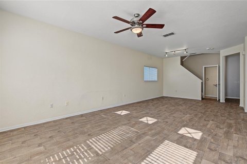 Casa en venta en Tampa, Florida, 4 dormitorios, 160.16 m2 № 2385908 - foto 18