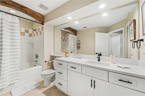 Condo in Tampa, Florida, 4 bedrooms № 2094329 - photo 19