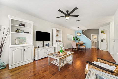 Condo in Tampa, Florida, 4 bedrooms № 2094329 - photo 7