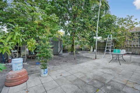 Casa en venta en Miami, Florida, 2 dormitorios, 114.27 m2 № 2006963 - foto 20