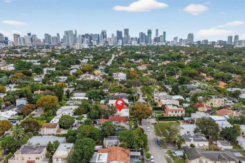 Casa en venta en Miami, Florida, 2 dormitorios, 114.27 m2 № 2006963 - foto 23