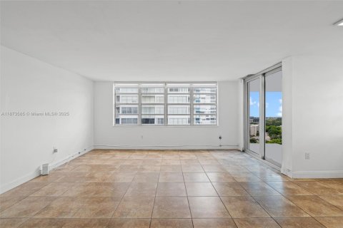 Copropriété à louer à Aventura, Floride: 2 chambres, 114.46 m2 № 1927482 - photo 6