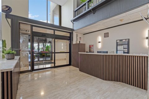 Copropriété à louer à Aventura, Floride: 2 chambres, 114.46 m2 № 1927482 - photo 1