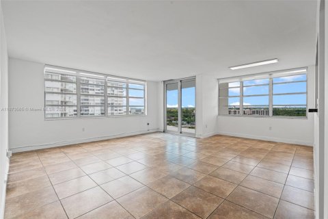 Copropriété à louer à Aventura, Floride: 2 chambres, 114.46 m2 № 1927482 - photo 5