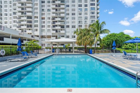 Copropriété à louer à Aventura, Floride: 2 chambres, 114.46 m2 № 1927482 - photo 29