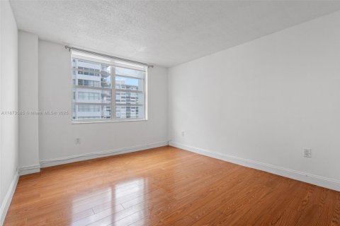 Copropriété à louer à Aventura, Floride: 2 chambres, 114.46 m2 № 1927482 - photo 20