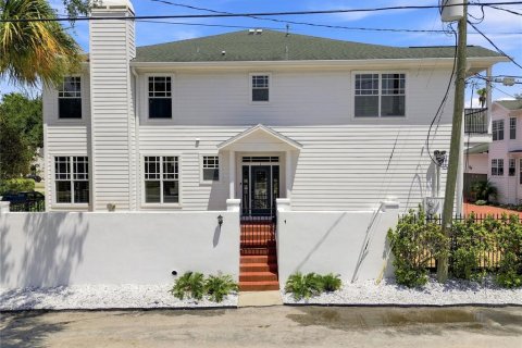 Condo à Tampa, Floride, 2 chambres  № 2367526