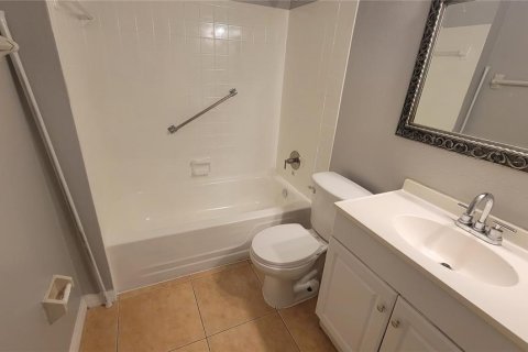 Copropriété à louer à Orlando, Floride: 3 chambres, 82.96 m2 № 2369516 - photo 10